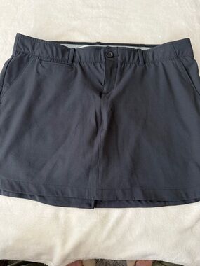 Under Armour Storm Golf Skort Women’s Size 14 Black Inseam E27